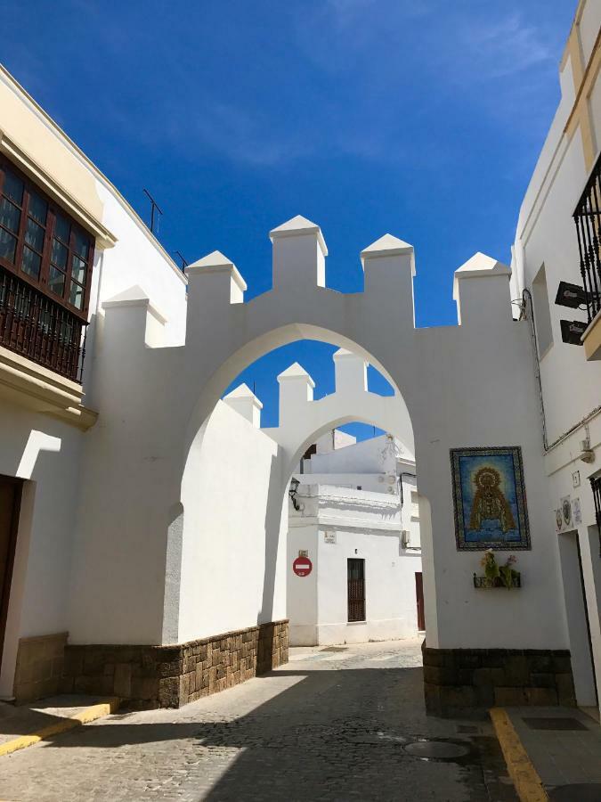 Apartamento Con Terraza,A 100M Playa Costilla Y Frente Al Castillo Rota Exterior photo